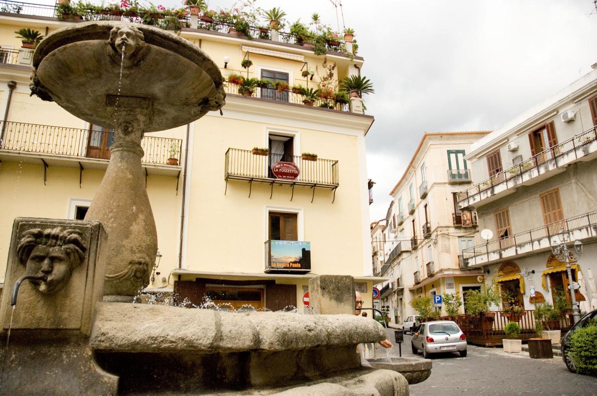 La Piazzetta Paola